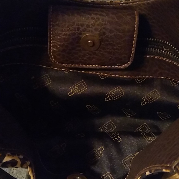 Guess handbag - Picture 4 of 4